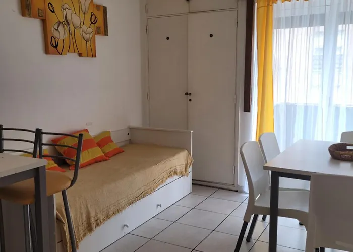 Departamento Centrico Con Balcon -2 Ambientes-Mar Del Plata