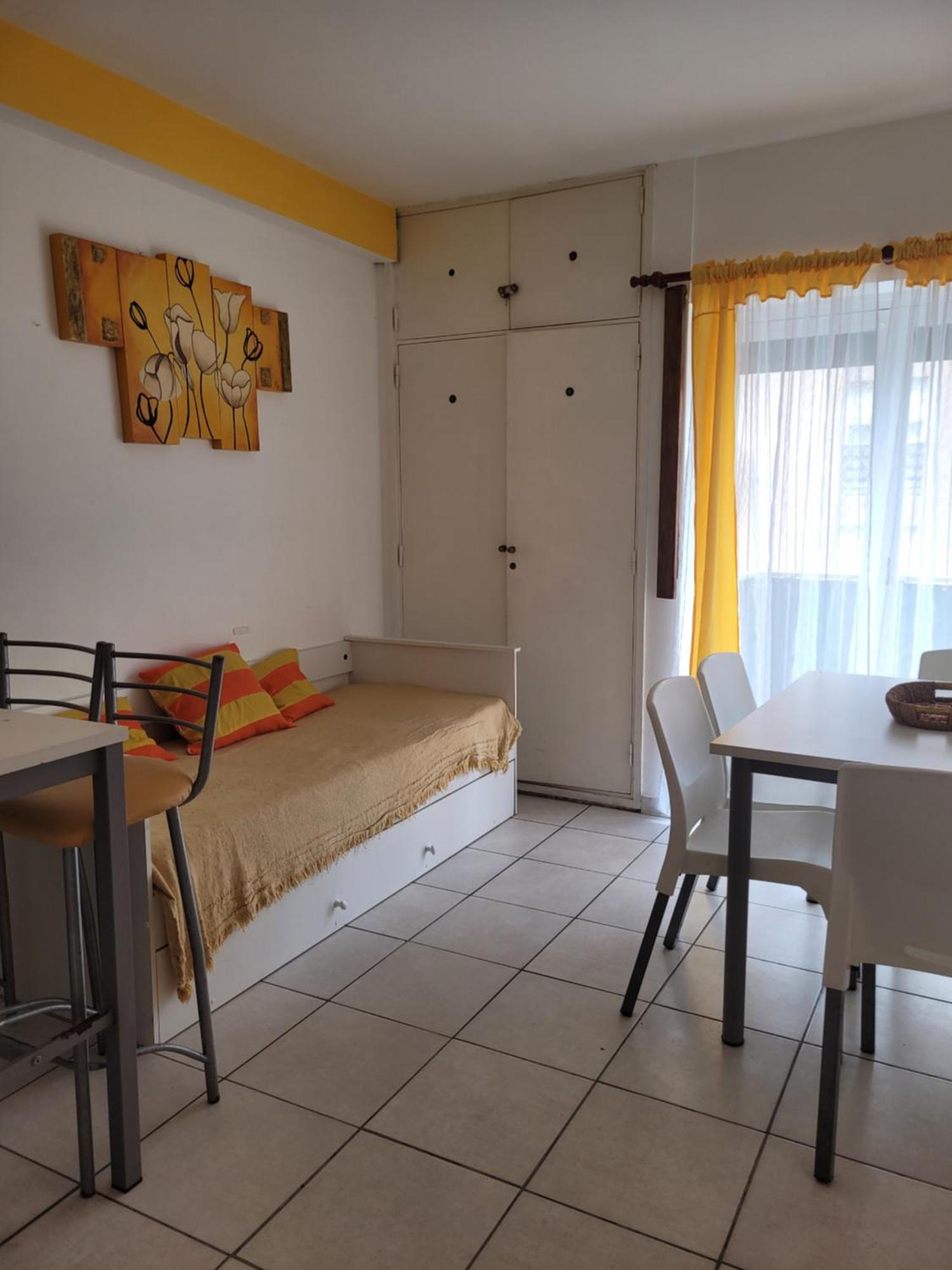 Apartamento Departamento Centrico Con Balcon -2 Ambientes-mar Del Plata